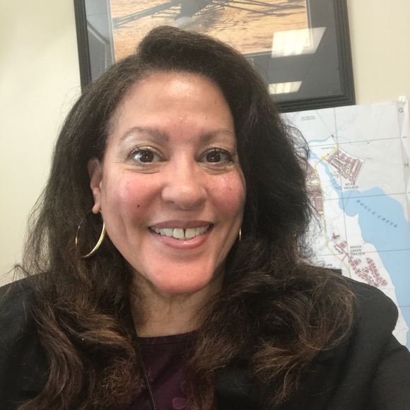 Meet your Posher, Donna - Picture 1 of 1